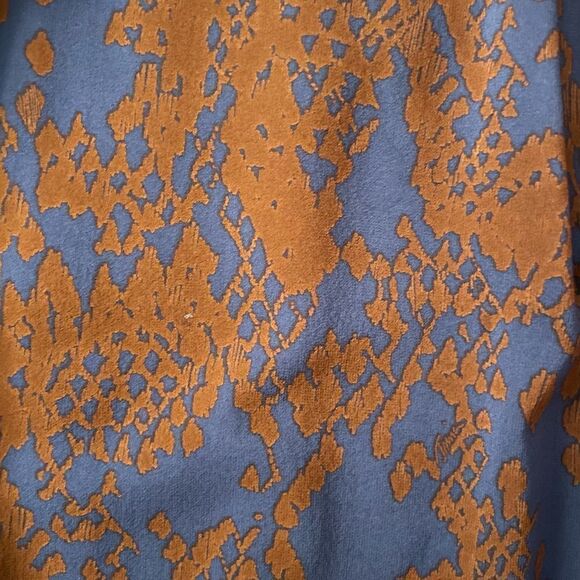 Trina Turk Women's Sleeveless Navy / Brown Silk Top Size S - Picture 3 of 8